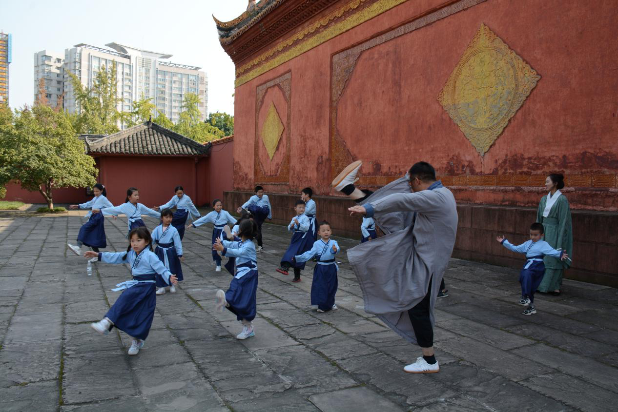 德阳市博物馆开展“君子养成计划”研学活动(图5) 德阳市博物馆开展“君子养成计划”研学活动(图5)