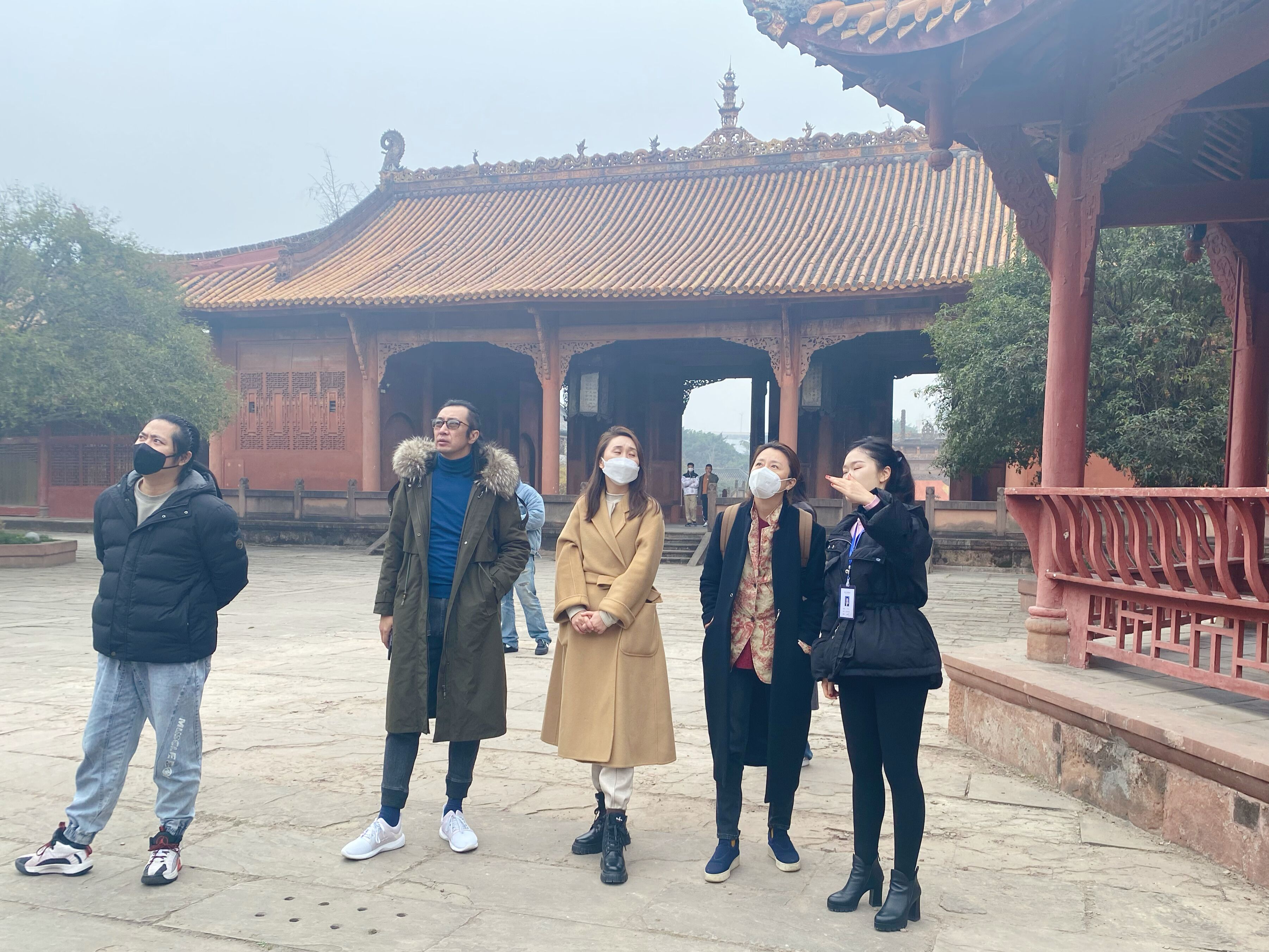 “德阳市群众文化中心活动项目”戏剧演艺公园导演组采风活动走进德阳文庙(图2) “德阳市群众文化中心活动项目”戏剧演艺公园导演组采风活动走进德阳文庙(图2)