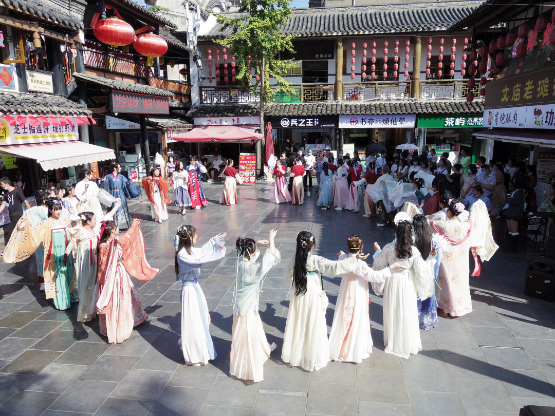 德阳文庙新春庙会邀您玩转传统中国年(图7) 德阳文庙新春庙会邀您玩转传统中国年(图7)