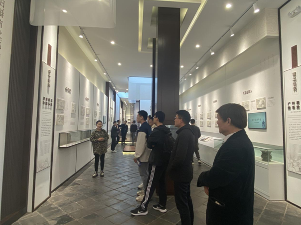 川大师生参观德阳文庙 感受儒家文化魅力(图3)