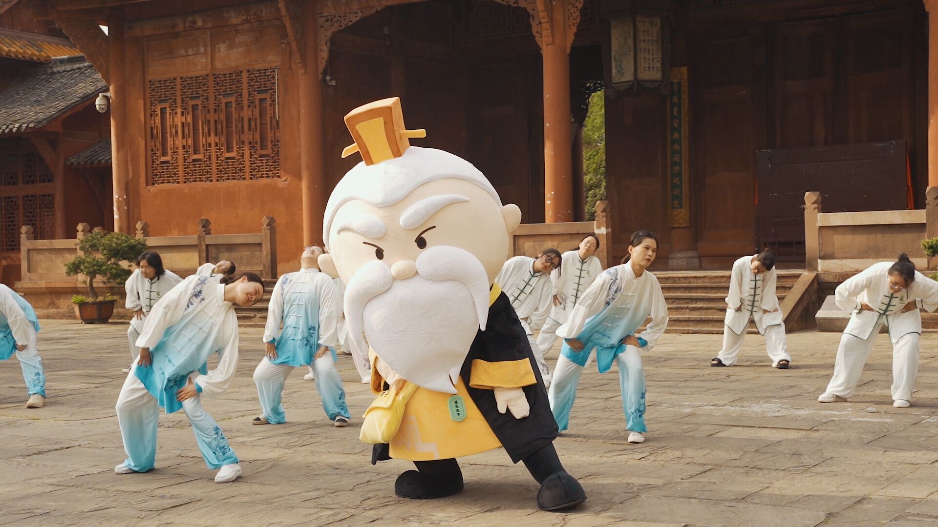 中医养生「八段锦」 一起练起来(图3)