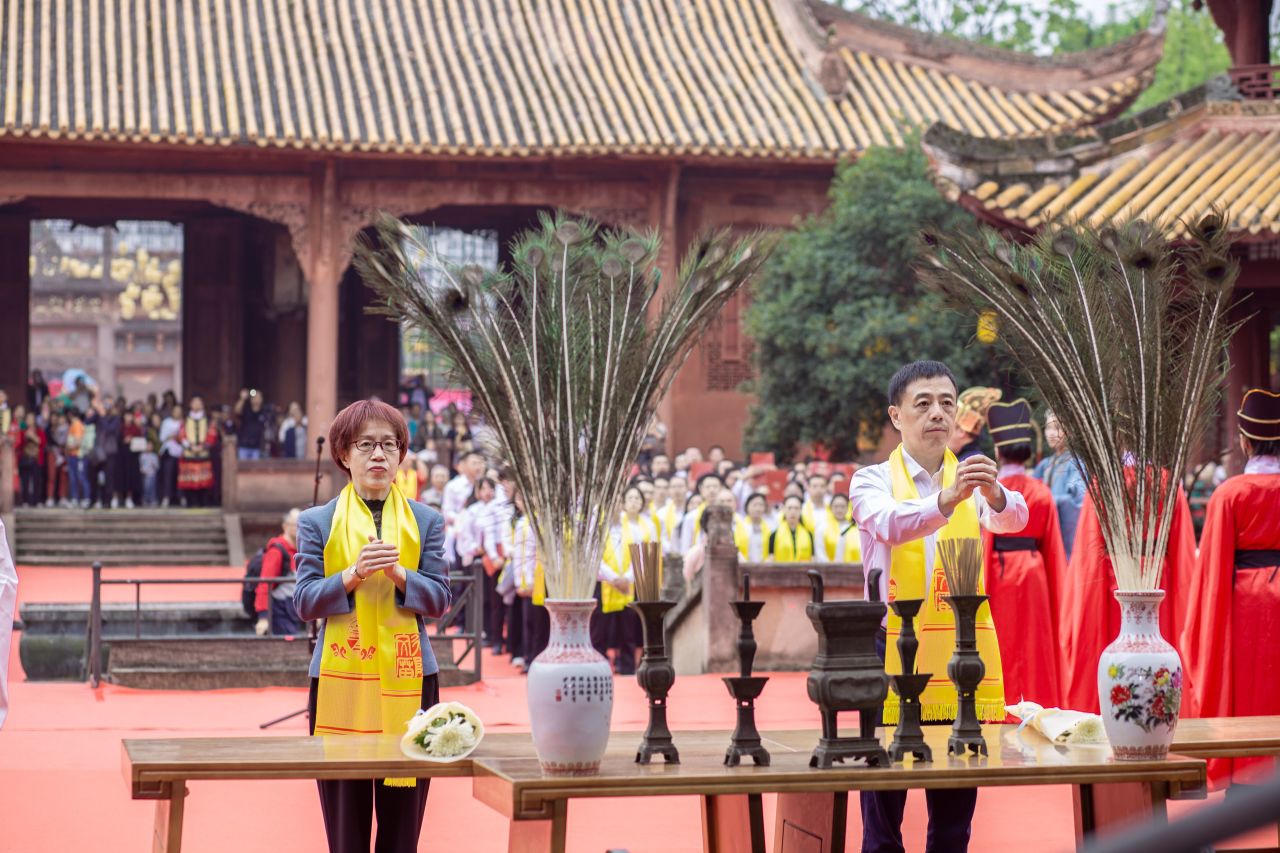2023年德阳文庙祭孔大典 传承千年传统文化(图3) 2023年德阳文庙祭孔大典 传承千年传统文化(图3)