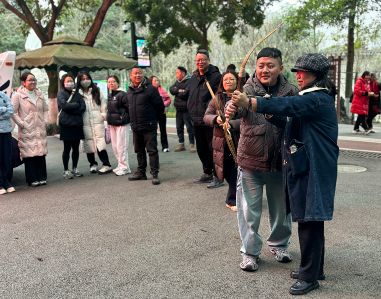 德阳市博物馆工会举办2025年职工春季户外采风活动(图5) 德阳市博物馆工会举办2025年职工春季户外采风活动(图5)