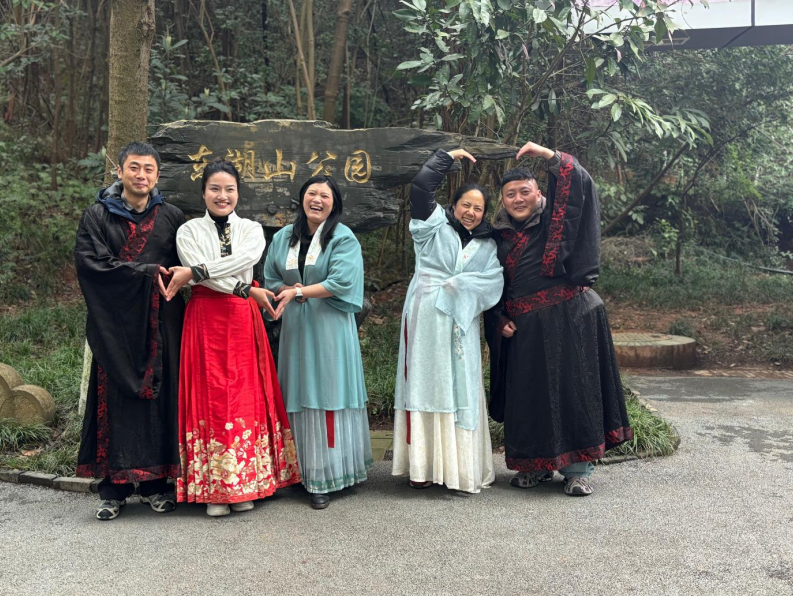 德阳市博物馆工会举办2025年职工春季户外采风活动(图19) 德阳市博物馆工会举办2025年职工春季户外采风活动(图19)