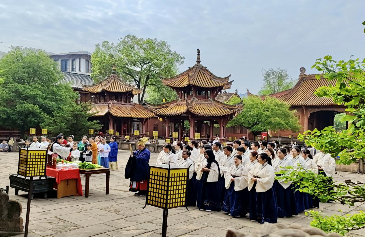 清明时节  文庙之约 —— 祭孔仰先师  虔承儒风韵(图6)