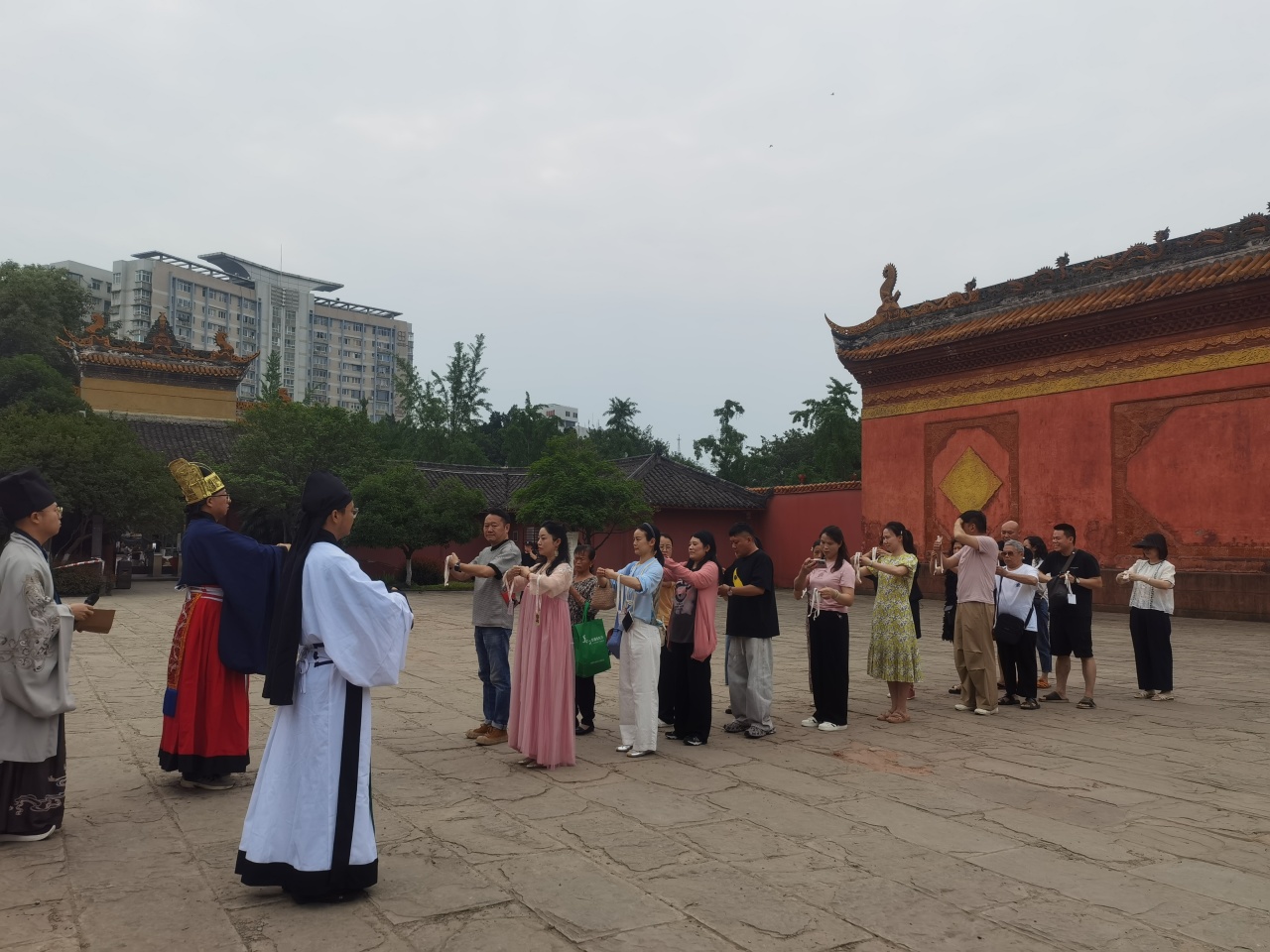 德阳文庙成功举办“魁星点斗·文庙祈福”传统考前祈福盛典(图3) 德阳文庙成功举办“魁星点斗·文庙祈福”传统考前祈福盛典(图3)