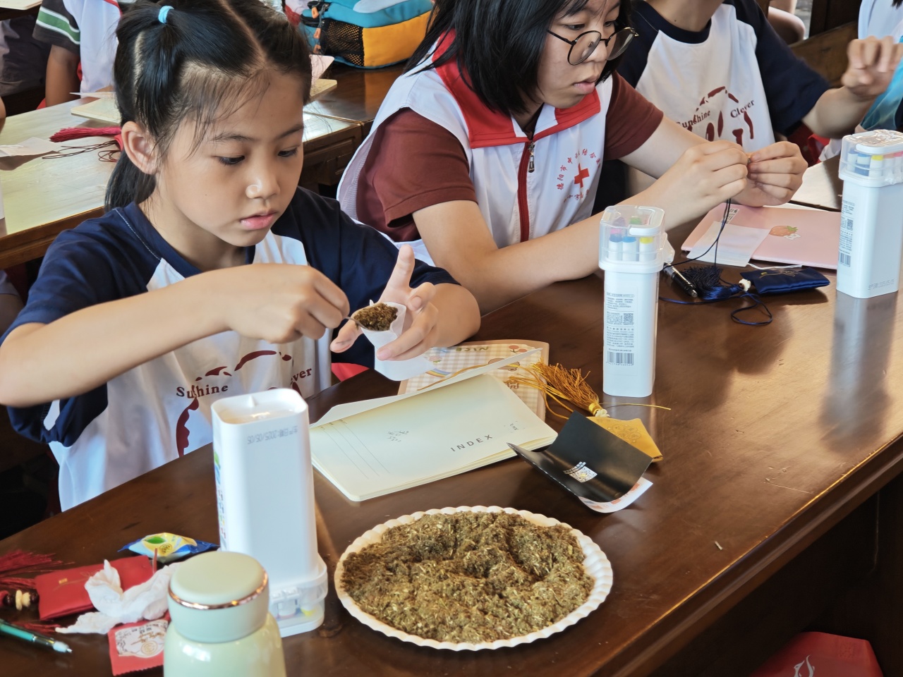 德阳文庙国医书院携手成都中医药大学附属医院德阳医院共办“医路童行”亲子活动 (图9)