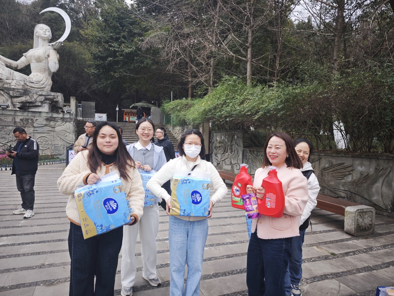 “欢乐博物馆,活力文博人”——德阳市博物馆工会举办春游趣味运动会暨庆 “三八” 国际妇女节活动(图13) “欢乐博物馆,活力文博人”——德阳市博物馆工会举办春游趣味运动会暨庆 “三八” 国际妇女节活动(图13)