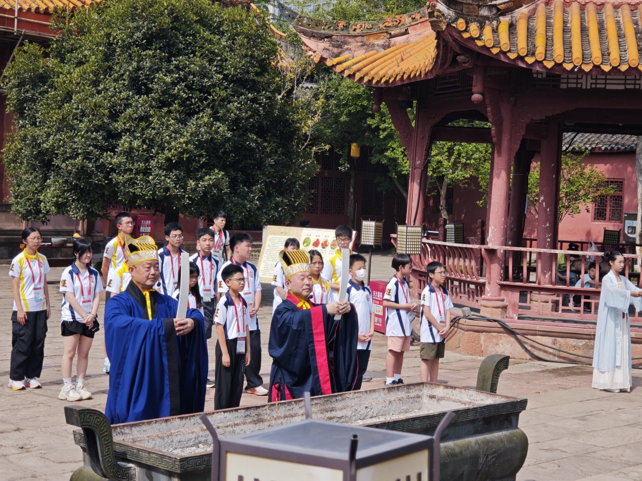 礼敬先师 情系中华|旺角区少年警讯香港青年研习团走进德阳文庙(图6) 礼敬先师 情系中华|旺角区少年警讯香港青年研习团走进德阳文庙(图6)