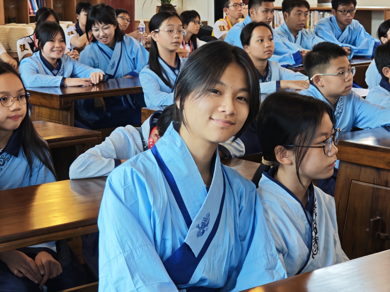 礼敬先师 情系中华|旺角区少年警讯香港青年研习团走进德阳文庙(图15) 礼敬先师 情系中华|旺角区少年警讯香港青年研习团走进德阳文庙(图15)