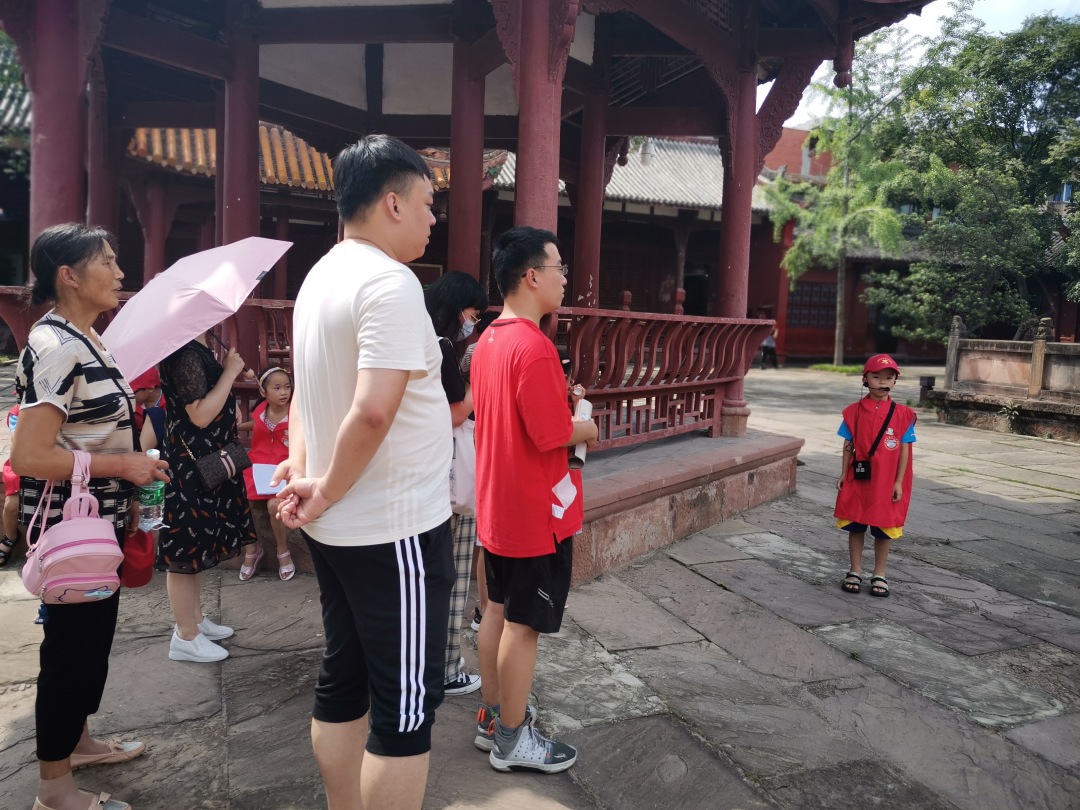 德阳文庙举办“童心向党 缤纷暑期展风采”  小小讲解员志愿讲解服务活动(图6)
