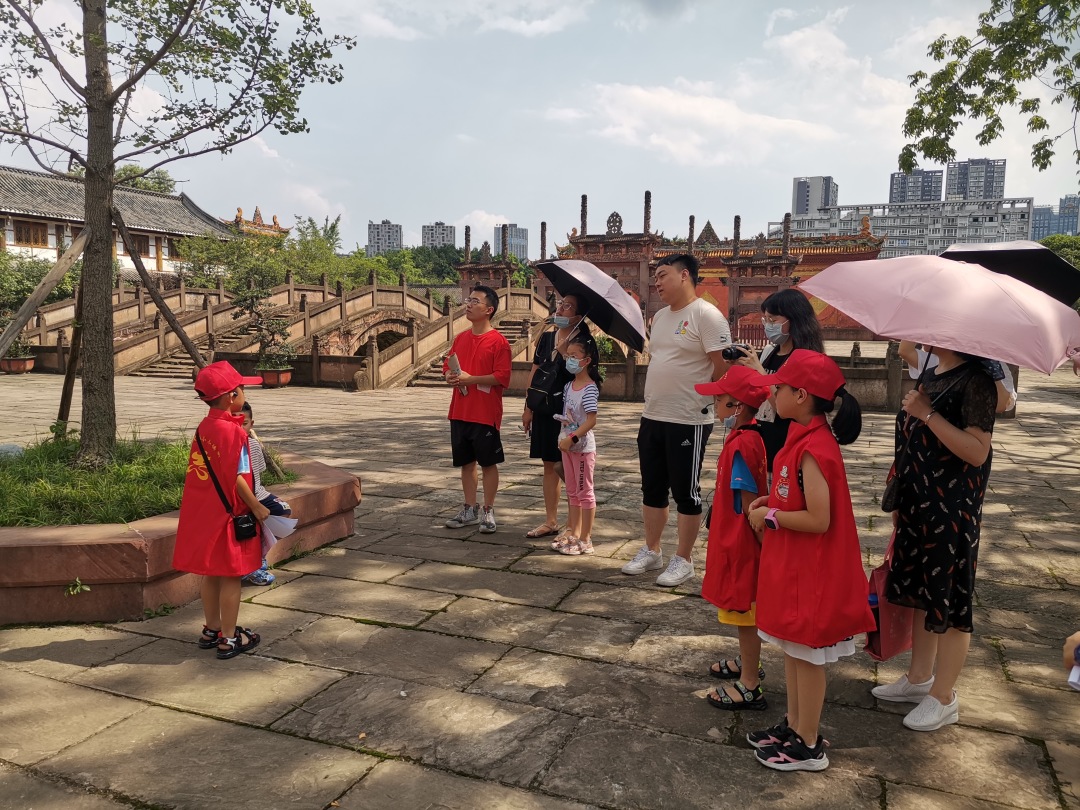 德阳文庙举办“童心向党 缤纷暑期展风采”  小小讲解员志愿讲解服务活动(图5)