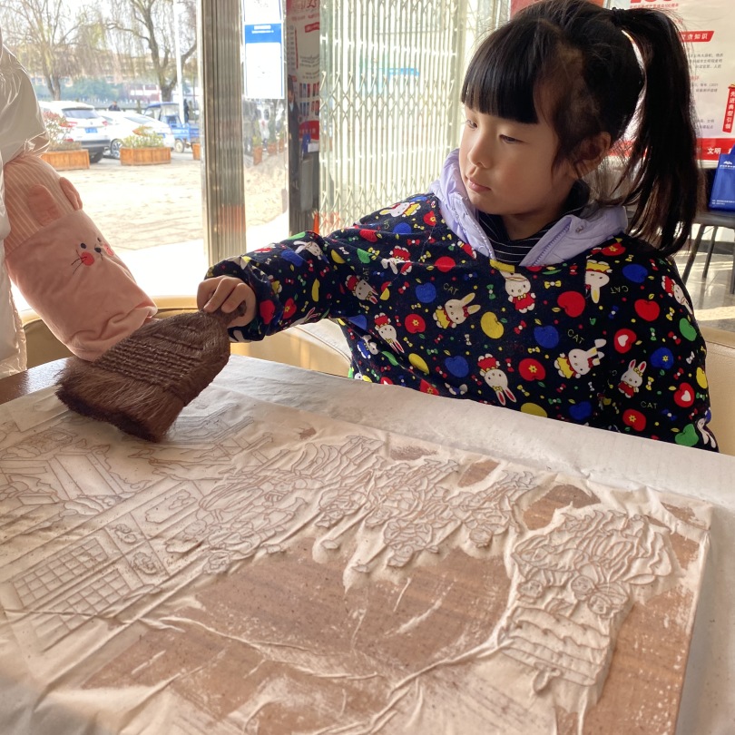 德阳市博物馆和罗江区图书馆联合举办  “承古拓新迎元旦”活动(图3)